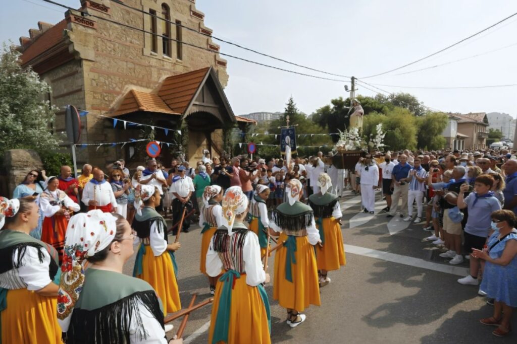Lee más sobre el artículo Fiestas y tradiciones de Suances